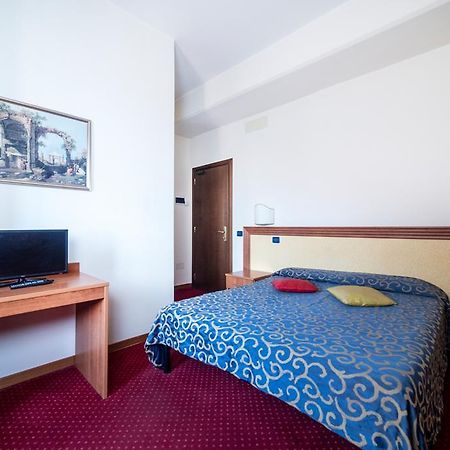 Hotel Italia & Lombardi Montefiascone Zewnętrze zdjęcie