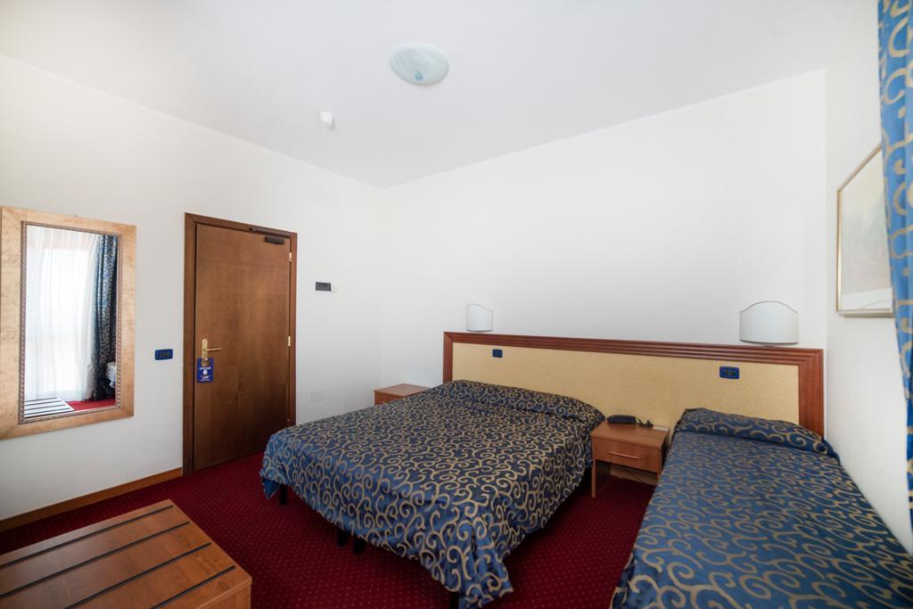 Hotel Italia & Lombardi Montefiascone Zewnętrze zdjęcie